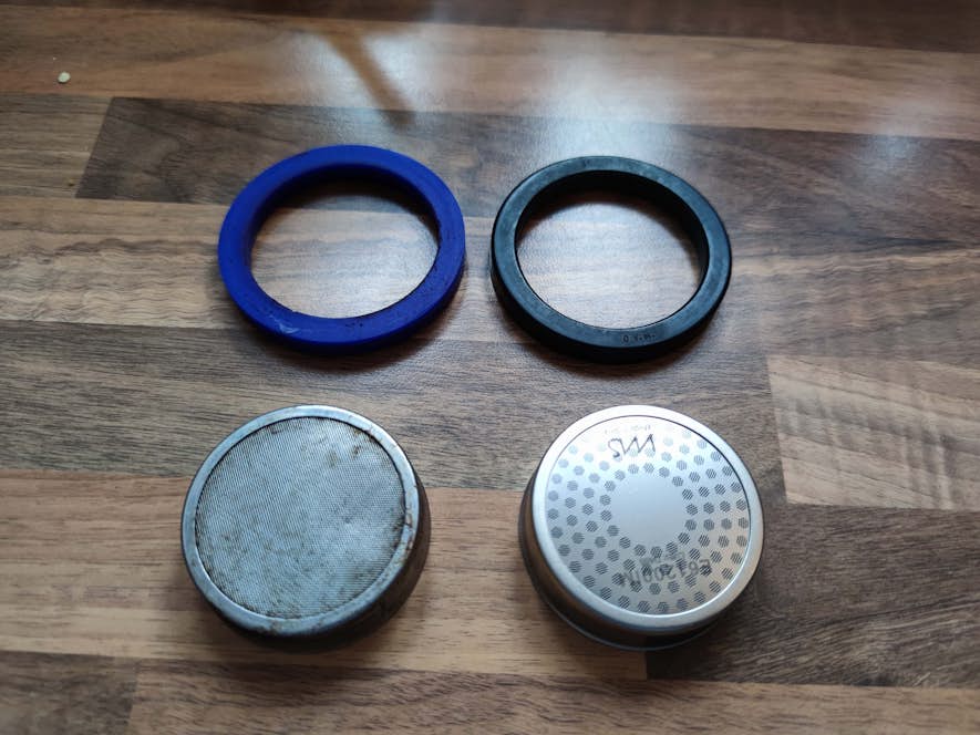 Altes und neues Duschsieb für E61 Brühgruppe