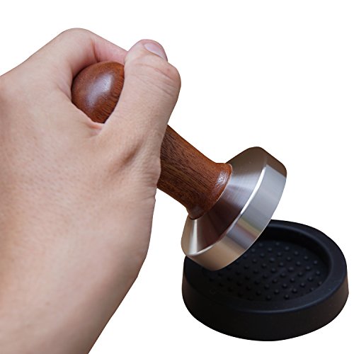 Tampermatte, Tamperstation, Tamperablage zum Espresso und Kaffee zubereiten mit Tamper und der Siebträger Espressomaschine